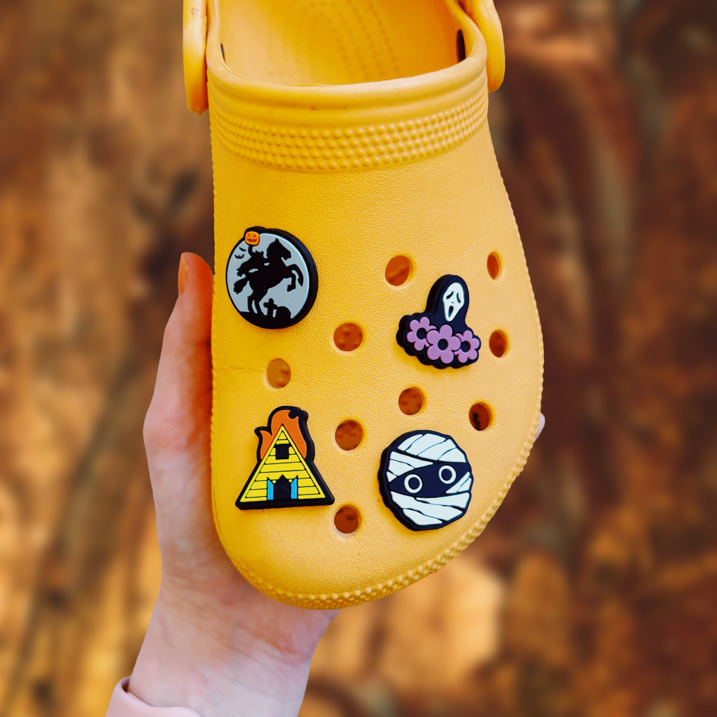 Midsummer Shoe Charm